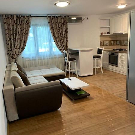 Apartament Micsunelelor Cu Parcare Privata Яш Екстериор снимка