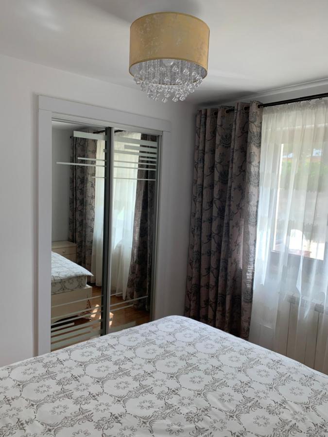 Apartament Micsunelelor Cu Parcare Privata Яш Екстериор снимка