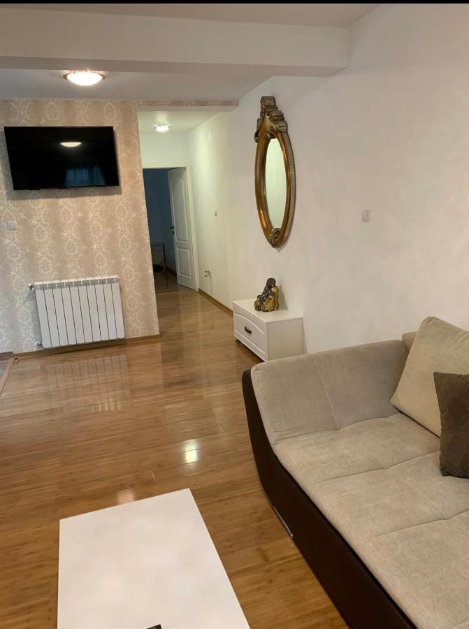 Apartament Micsunelelor Cu Parcare Privata Яш Екстериор снимка